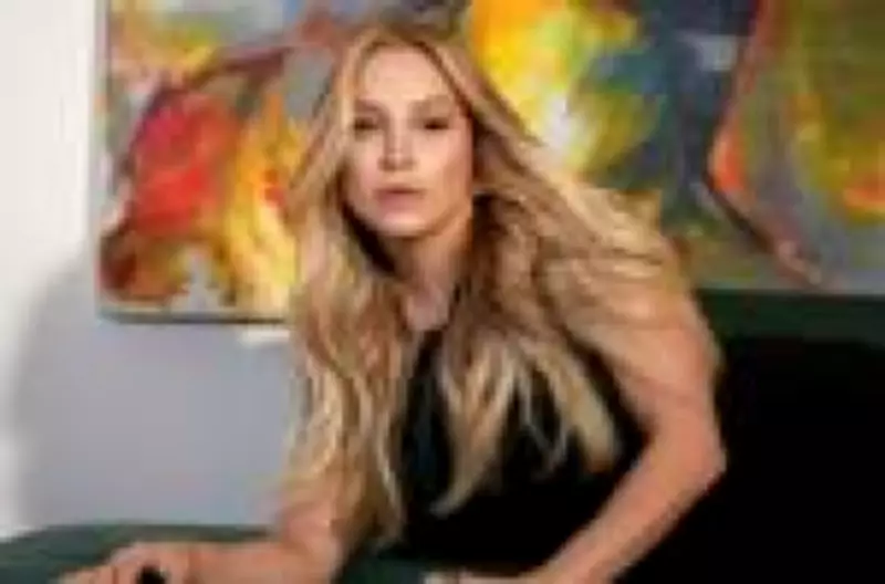 Carla Diaz investe no setor esportivo e registra marca própria de artigos