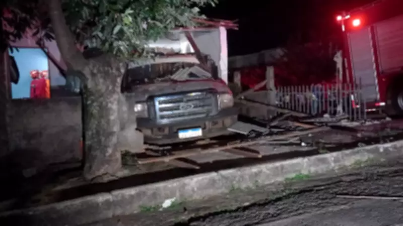 Carro invade residência e mata duas mulheres em Tangará da Serra, Mato Grosso