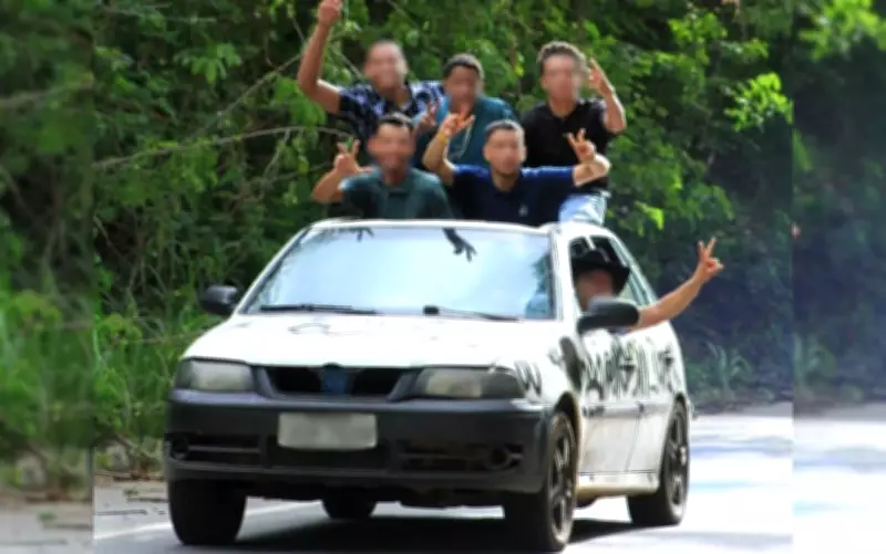 Carro irregular com teto solar improvisado é apreendido após manobras perigosas em Senador Canedo