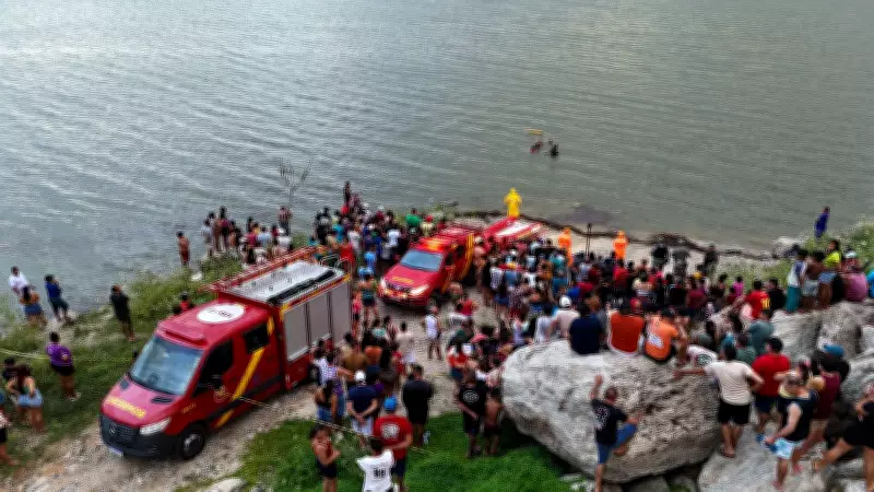 Casal morre após carro afundar em açude no Seridó potiguar; polícia investiga falha nos freios