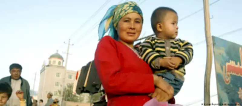 China aprova lei de unidade étnica que intensifica repressão a minorias como uigures