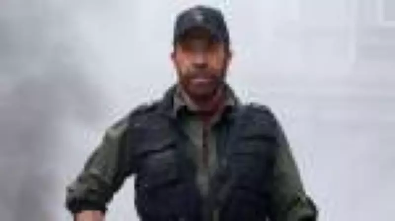 Chuck Norris, aos 86 anos, é internado no Havaí após emergência médica