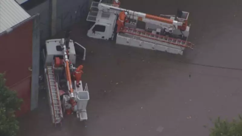 Chuvas intensas causam transbordamento de córregos e alagamentos graves na Zona Sul de São Paulo