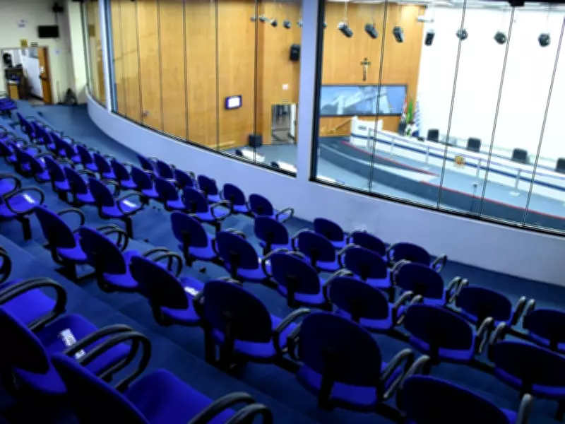 Câmara de São José dos Campos gasta mais de R$ 1 milhão em celulares de alto padrão