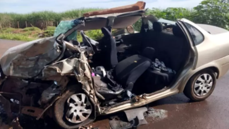 Colisão frontal em rodovia vicinal de SP deixa 3 mortos e 4 feridos após festa