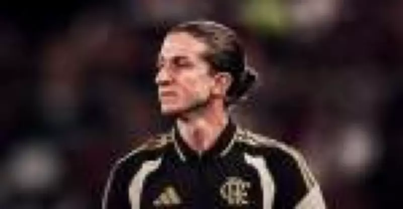 Comentarista britânico classifica demissão de Filipe Luís como 'mais brutal da história' do futebol
