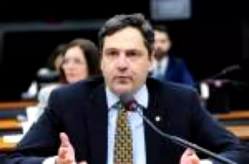 Comissão da Câmara com maioria bolsonarista quer convocar ministro de Lula sobre Irã