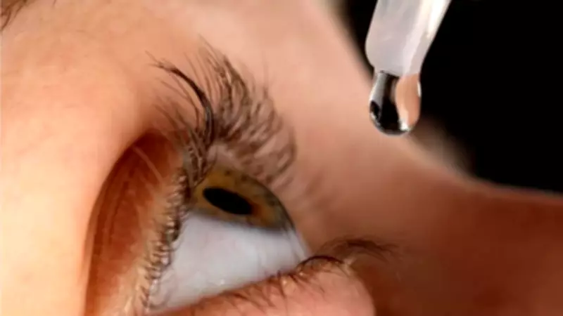 Compartilhar colírio é perigoso: 35% dos pacientes só buscam ajuda após usar medicamento de terceiros