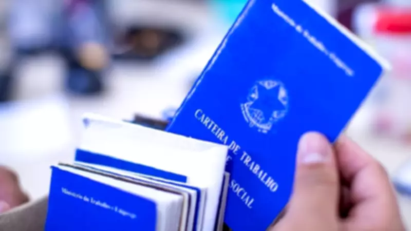 Consultora de RH orienta sobre imagem profissional e Sertão de PE divulga vagas