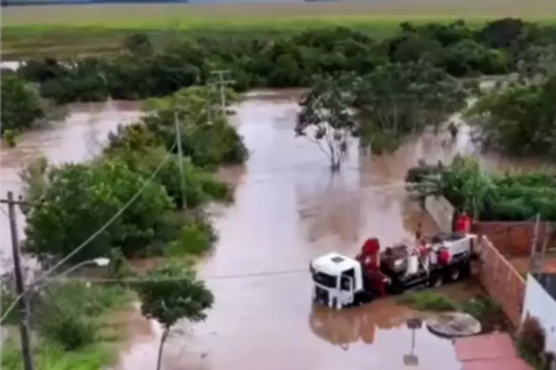 Costa Rica decreta calamidade pública após chuvas intensas causarem estragos no município