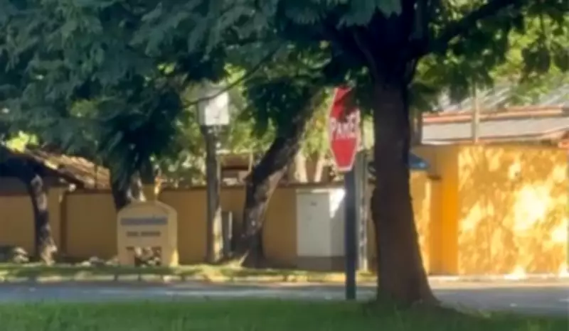 Criminosos armados invadem condomínio e mantêm casal de idosos como reféns em Amparo