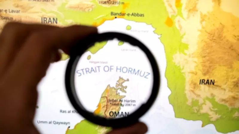 Crise no Golfo Pérsico: Dezenas de Petroleiros Parados Após Fechamento do Estreito de Hormuz