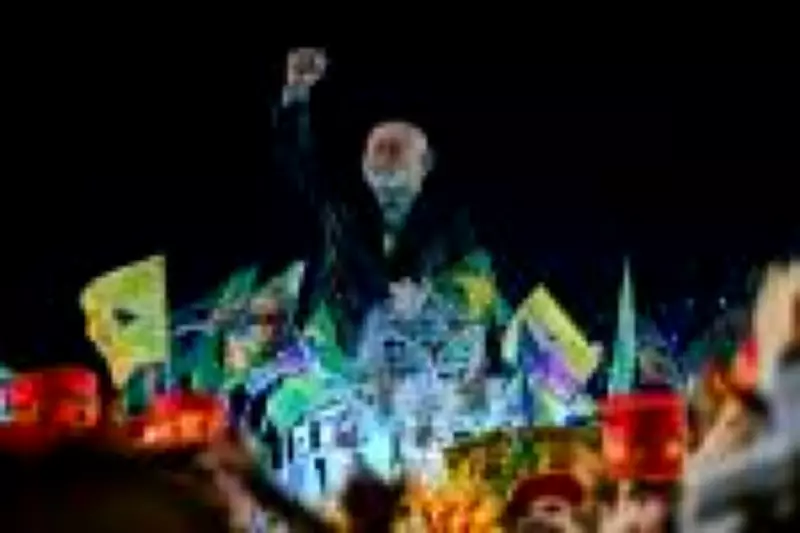 Datafolha revela que 71% dos brasileiros consideram inadequada homenagem a Lula no Carnaval