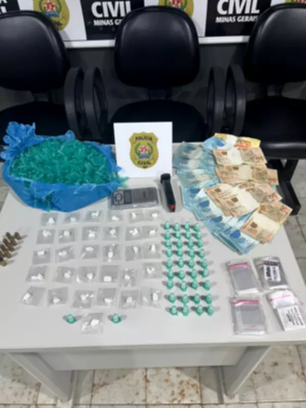 Denúncia anônima leva à apreensão de cocaína e munições em Taiobeiras, MG