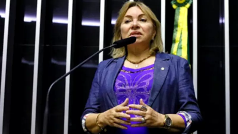 Deputada federal do Ceará é alvo de operação da PF por fraudes no INSS
