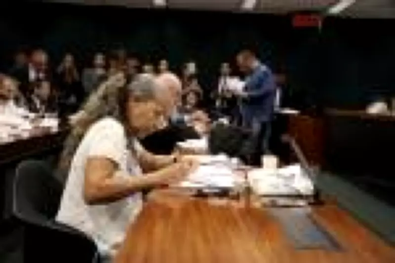 Deputadas solicitam imagens de suicídio de sicário de Vorcaro na Polícia Federal