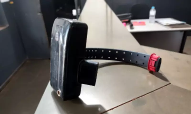 Detento rompe tornozeleira eletrônica e tenta fuga em ônibus em Pontal