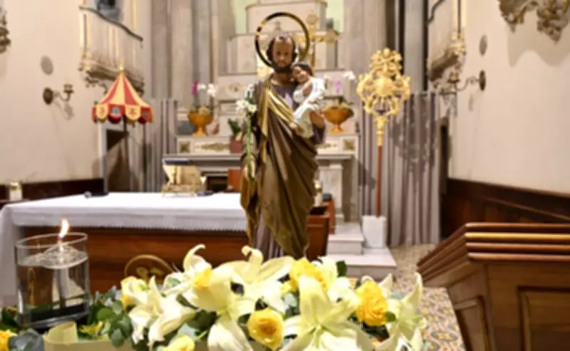 Dia de São José: tradição de cartas com pedidos mobiliza fiéis em busca de esperança