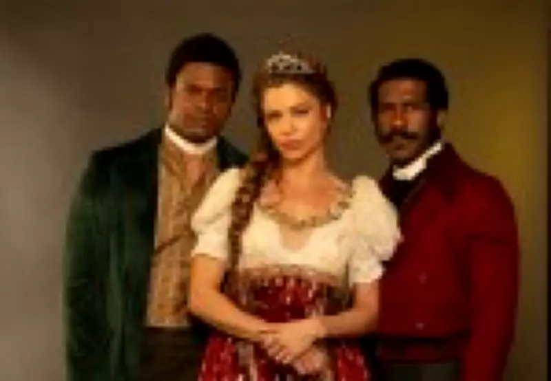 Diretor de 'Dona Beija' desmente polêmicas com Grazi Massafera e Bianca Bin