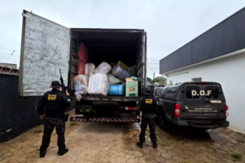 DOF apreende caminhão com contrabando em MS e prende motorista de 41 anos