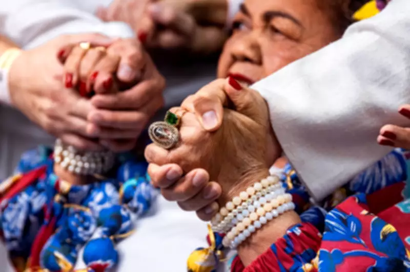 Dona Onete, aos 86 anos, recebe alta após mais de um mês internada em Belém