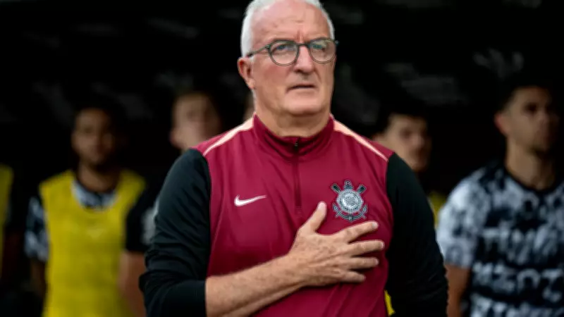 Dorival Júnior ignora pressão no Corinthians após empate e defende trabalho