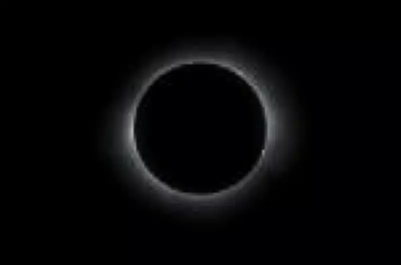 Eclipse solar de 12 de agosto: onde será total e como observar com segurança no Brasil