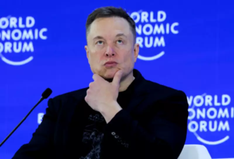 Elon Musk demite diretora de marketing do X e promove cortes após fusão com SpaceX