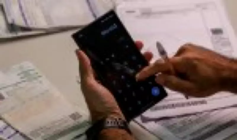 Endividamento das famílias brasileiras atinge recorde histórico com 80,2% dos lares com dívidas