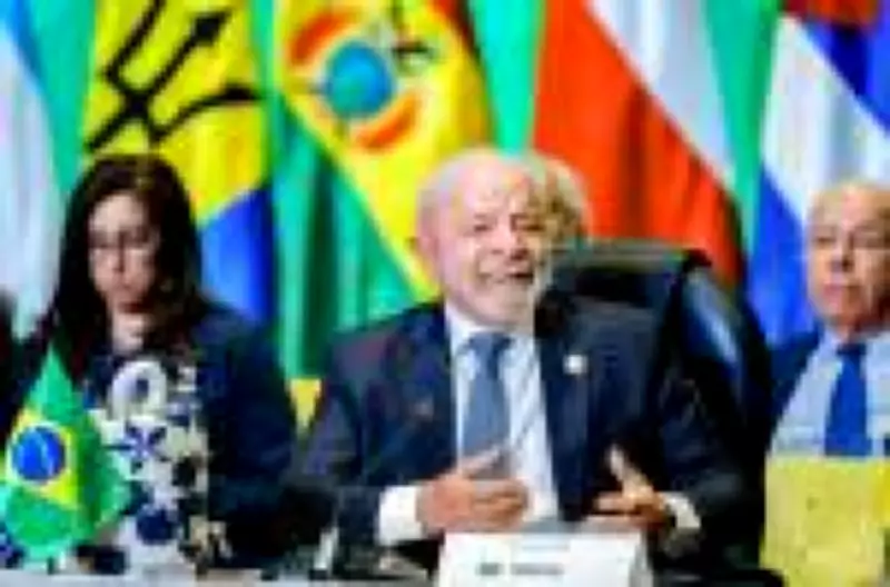 Especialista analisa presença de Lula em cúpula da Celac como estratégia contra esvaziamento político