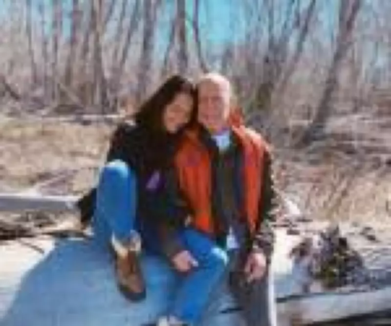 Esposa de Bruce Willis lança fundo para pesquisa sobre demência frontotemporal