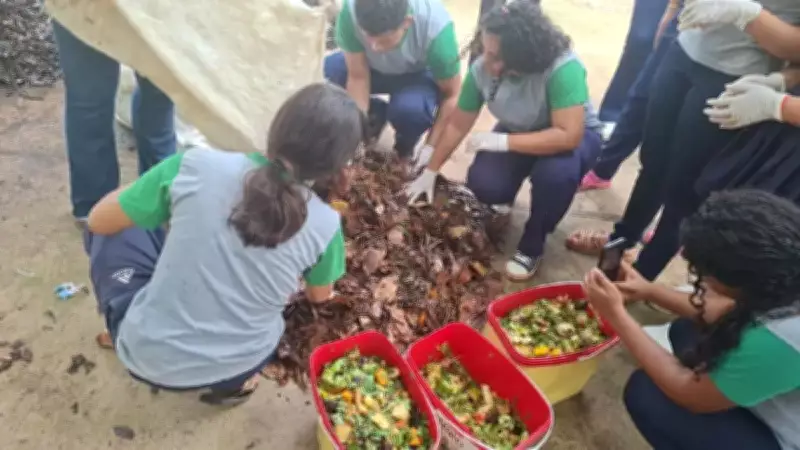 Estudantes de Santarém aprendem compostagem em projeto sustentável do Governo do Pará