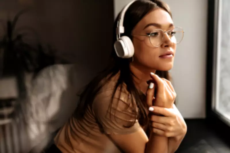 Estudo Europeu Revela: Fones de Ouvido Podem Conter Substâncias que Afetam Hormônios