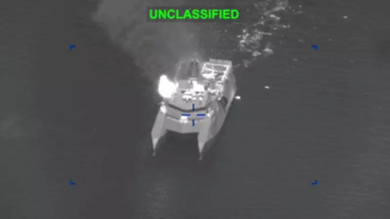 EUA divulgam vídeos de ataques a barcos iranianos em meio a tensões no Estreito de Ormuz