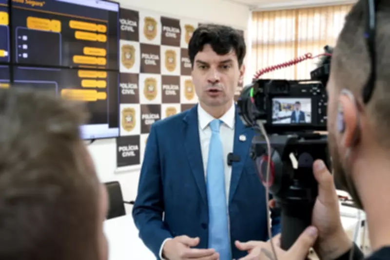 Ex-chefe da Polícia Civil de SC é alvo de inquérito por conduta em caso de cão Orelha