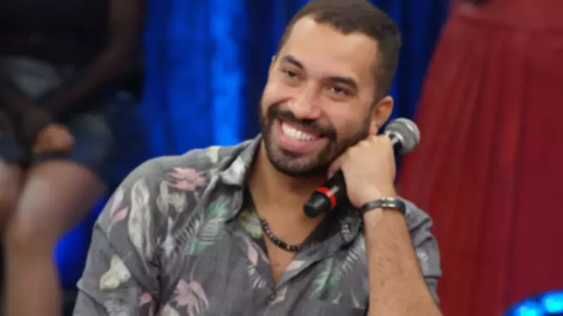 Ex-MasterChef critica Gil do Vigor como apresentador e o chama de 'gay caricata'