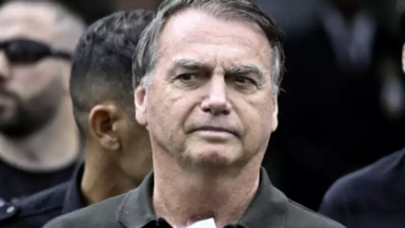 Ex-presidente Jair Bolsonaro internado na UTI com broncopneumonia bacteriana