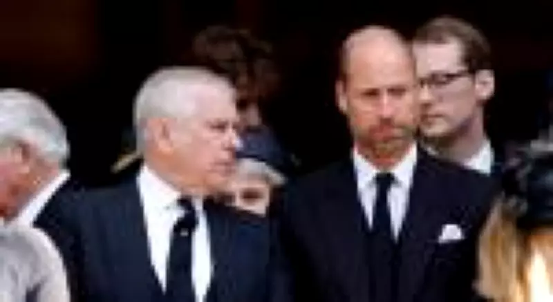 Ex-príncipe Andrew teria pedido perdão a William meses antes de prisão, revela análise labial