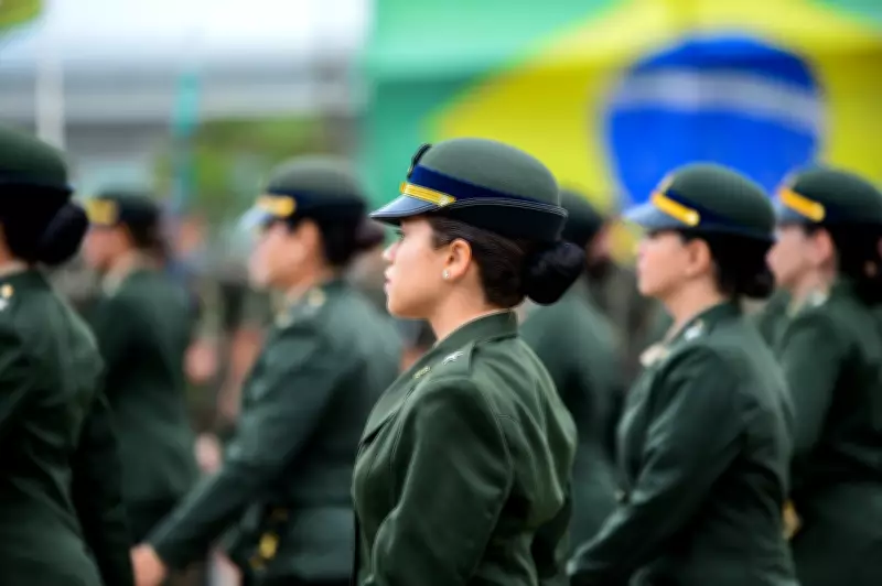 Exército incorpora primeira turma feminina de combatentes em Salvador