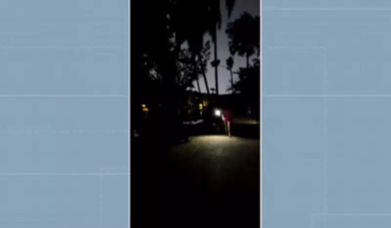 Falta de iluminação na Lagoa do Taquaral em Campinas obriga frequentadores a usarem celular