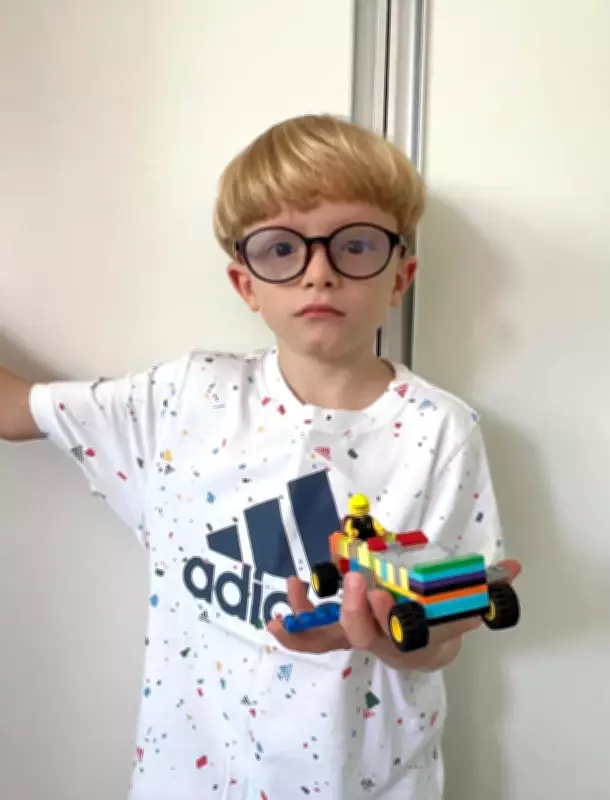 Família de BH denuncia descumprimento judicial para fornecer remédio de R$ 90 mil a menino com doença rara