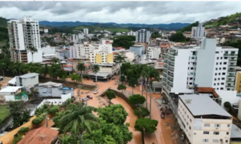 Famílias atingidas por chuvas em Ubá podem se cadastrar para Auxílio Reconstrução de R$ 7,3 mil