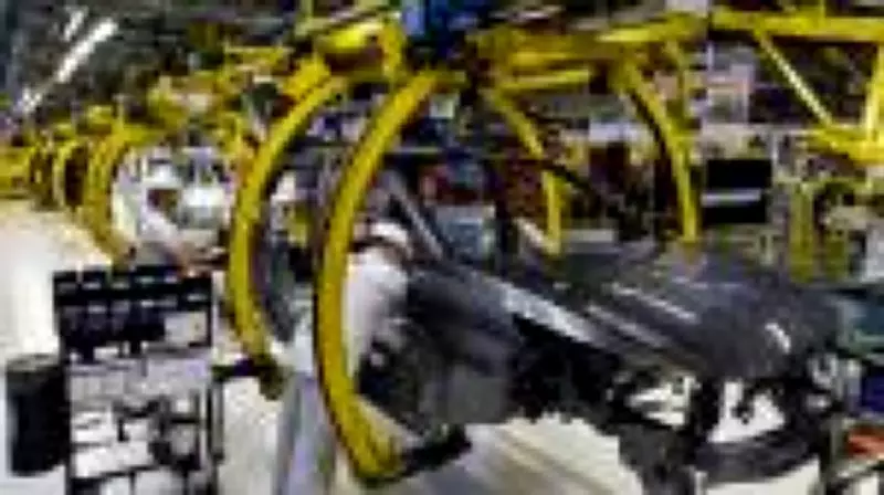 Faturamento da indústria cresce em janeiro, mas permanece abaixo do patamar de 2025