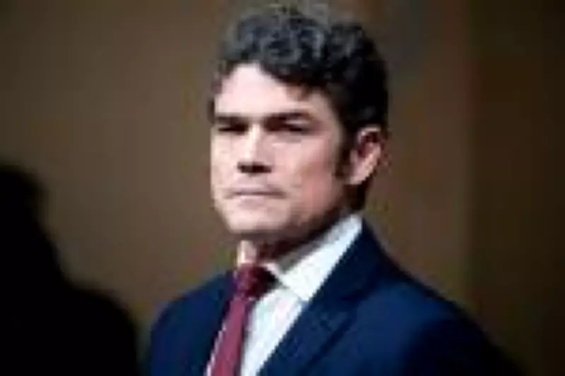 FBI investiga ex-chefe de contraterrorismo dos EUA por vazamento após crítica a Trump