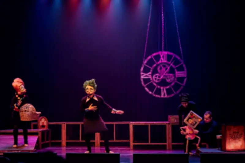 Festival de Curitiba tem programação infantil com teatro e brincadeiras no Museu Oscar Niemeyer