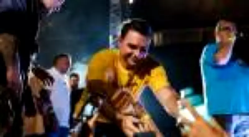 Flávio Bolsonaro avança em pré-campanha com jingle que critica o centrão no RN