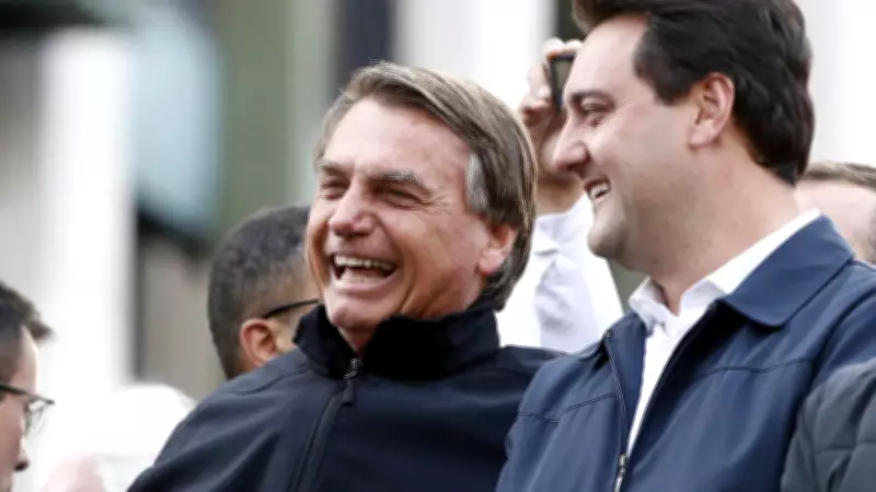 Flávio Bolsonaro busca apoio de Ratinho Júnior para presidência, mas enfrenta resistência no PSD