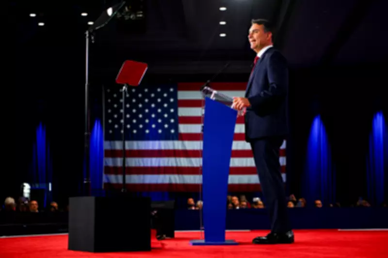 Flávio Bolsonaro pede pressão dos EUA por eleições com 'valores americanos' no Brasil