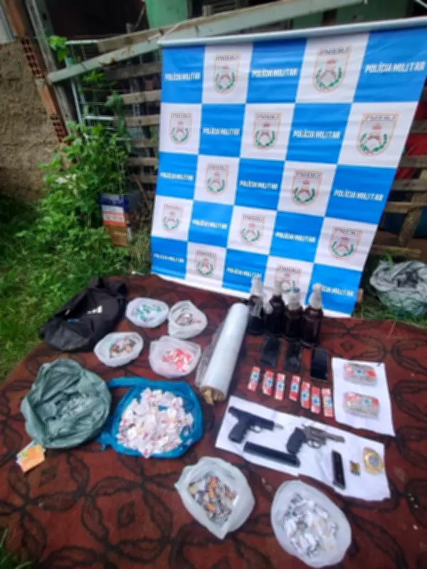 Foragido da Justiça é preso com drogas e armas em Vassouras, no Rio de Janeiro