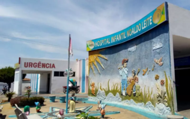 Forro de Gesso Cai em Sala de Aula e Atinge Alunos em Escola de Patos, PB